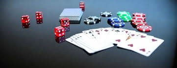 Tampilan kategori permainan Paling Dimainkan di hyperslot dengan slot, live-dealer, dan esports